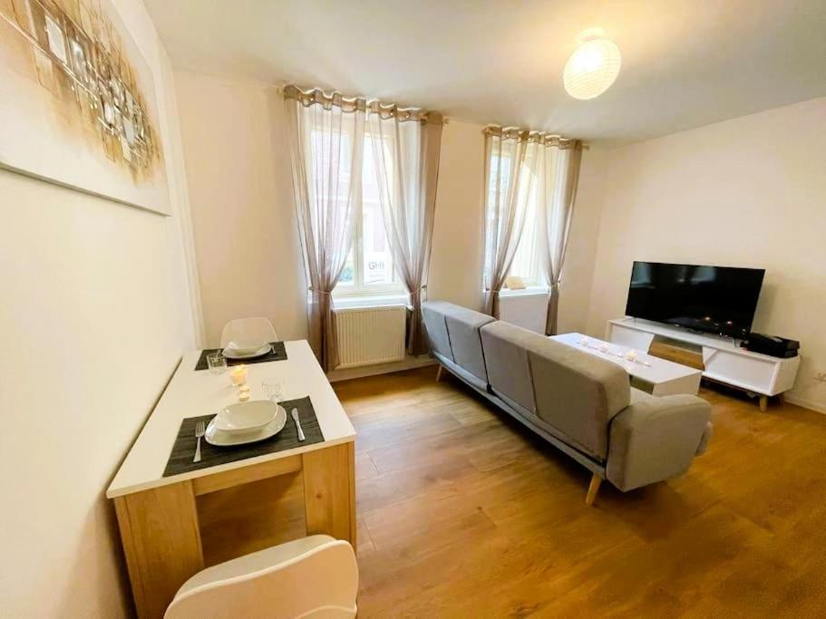 Rm-0 - Appartement F2 Au Rdc A Mulhouse Pour 1-2 Pers Luaran gambar